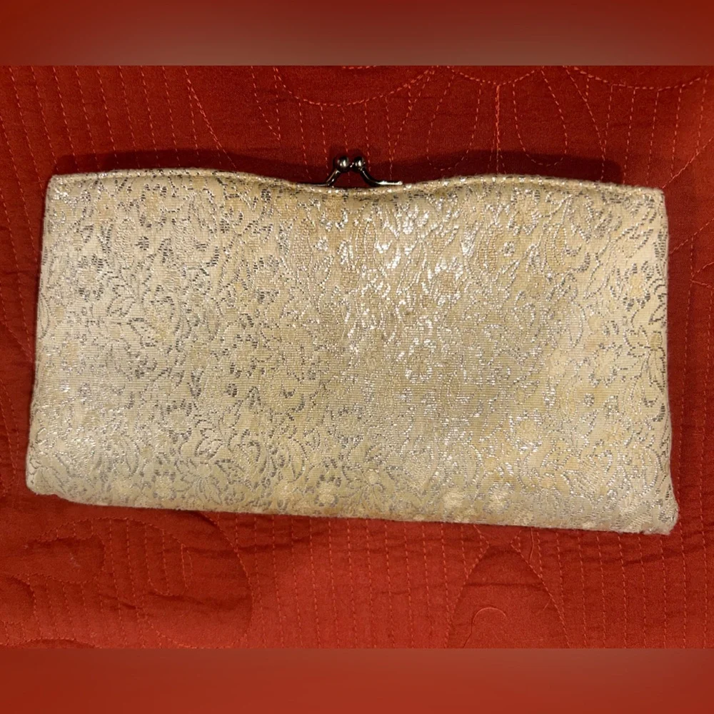 Vintage Women’s‎ Clutch Purse Metallic Details